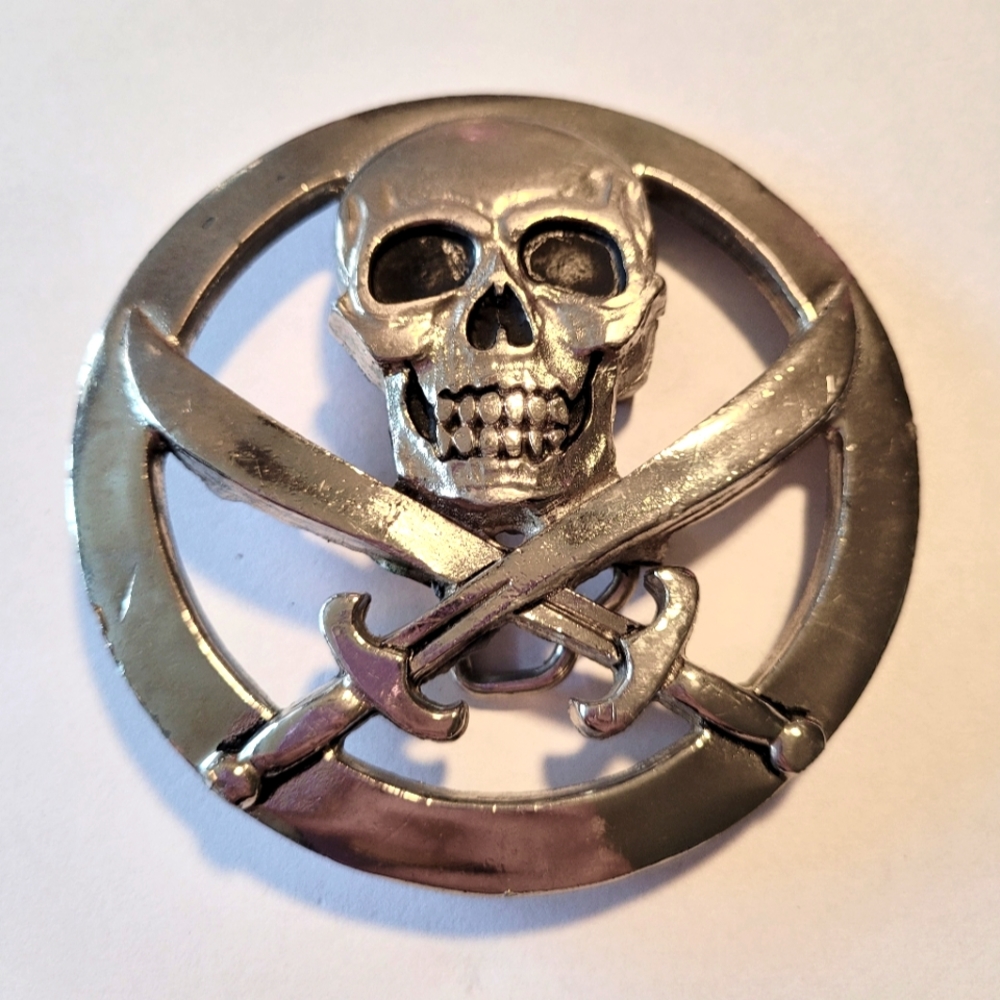 Pirate Skull and Crossed Swords Heavy Metal Buckle